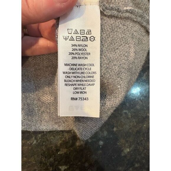 Cynthia Rowley Women's Gray Polka Dot Sweater Standard Size S Pullover Casual - Picture 8 of 9